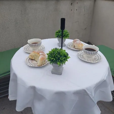 Vlaho Apartment *